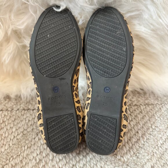 Rothy’s cheetah/leopard print flats (The Loafer style) in size 7.5 - Picture 4 of 4